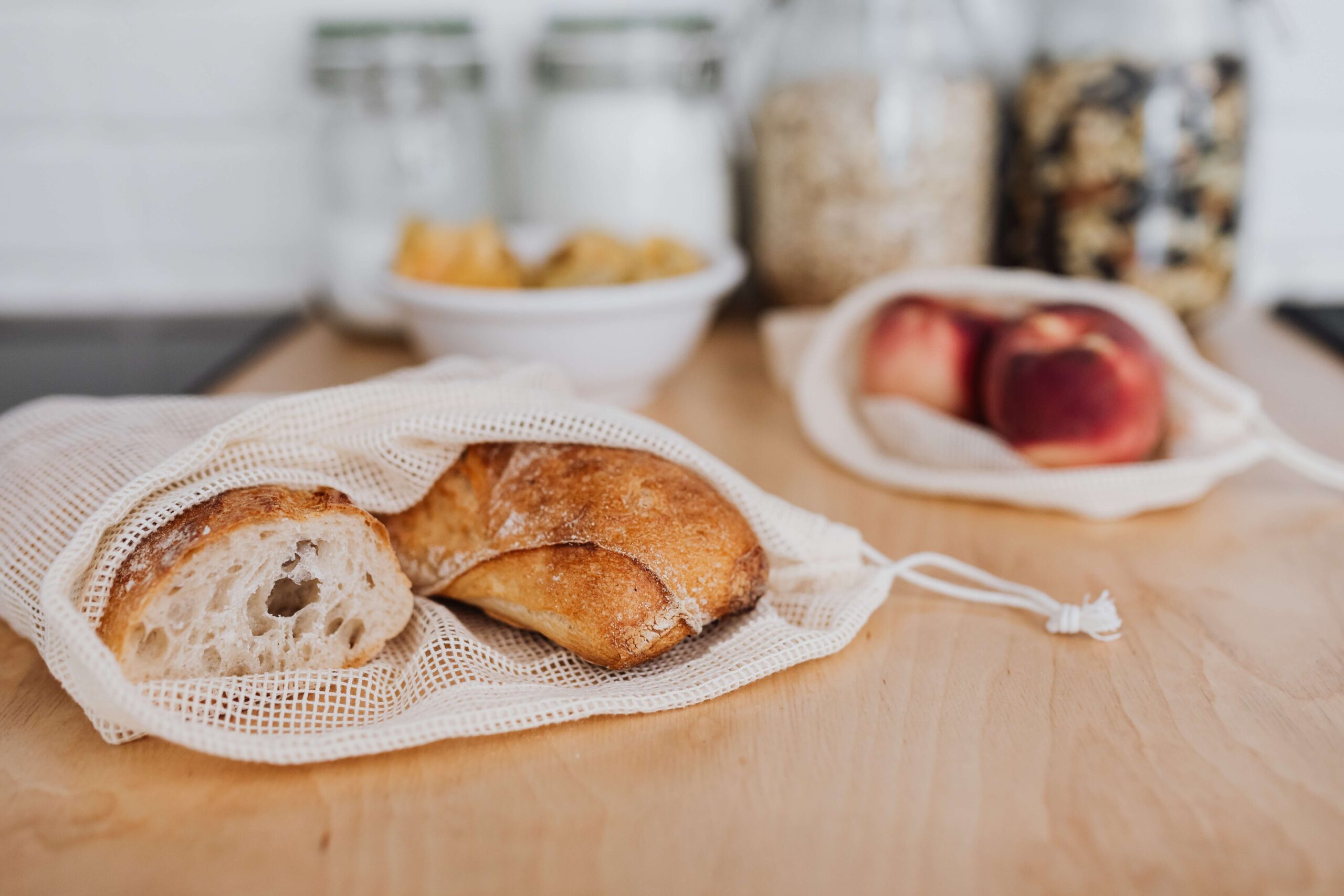 THE ART OF COMPOSTING IN CREATING A WASTE-FREE KITCHEN